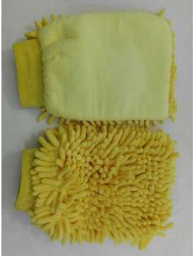 GUANTO IN MICROFIBRA PER LUCIDARE IL CAVALLO-11200