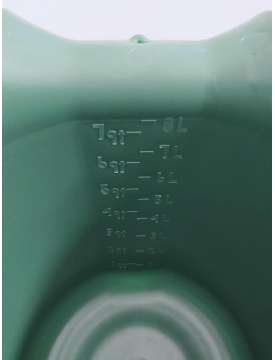 MANGIATOIA IN PLASTICA CON GANCI-16100