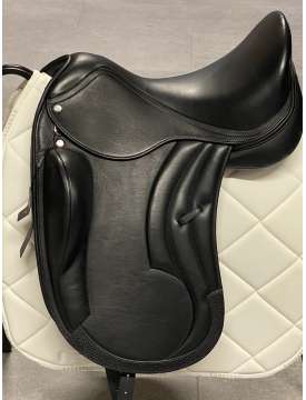SELLA DA DRESSAGE LUSIANA EQUESTRO IN PELLE E CUOIO-25099