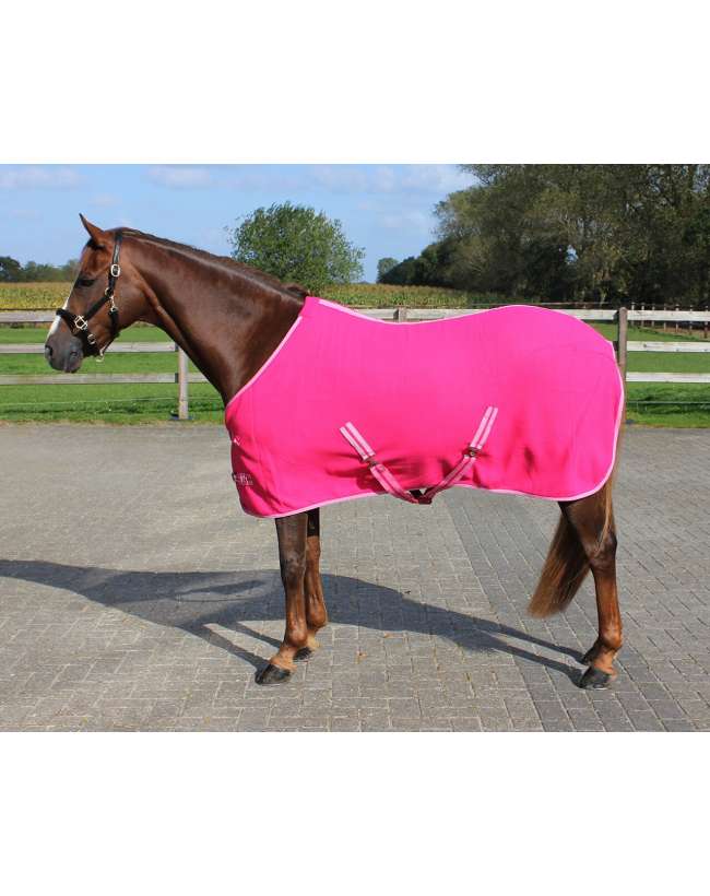 COPERTA IN PELE FUXIA CON CINGHIE SOTTOPANCIA