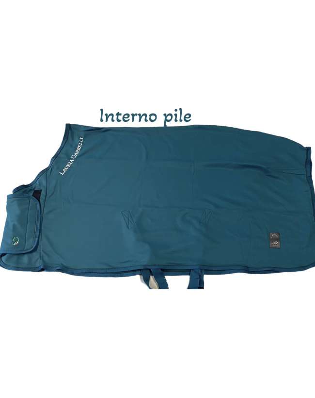 COPERTA MICROFIBRA INTERNO PILE ELEGANTE CON BAVETTA