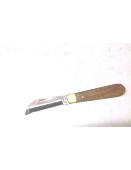 COLTELLO PER SFOLTIRE LA CRINIERA